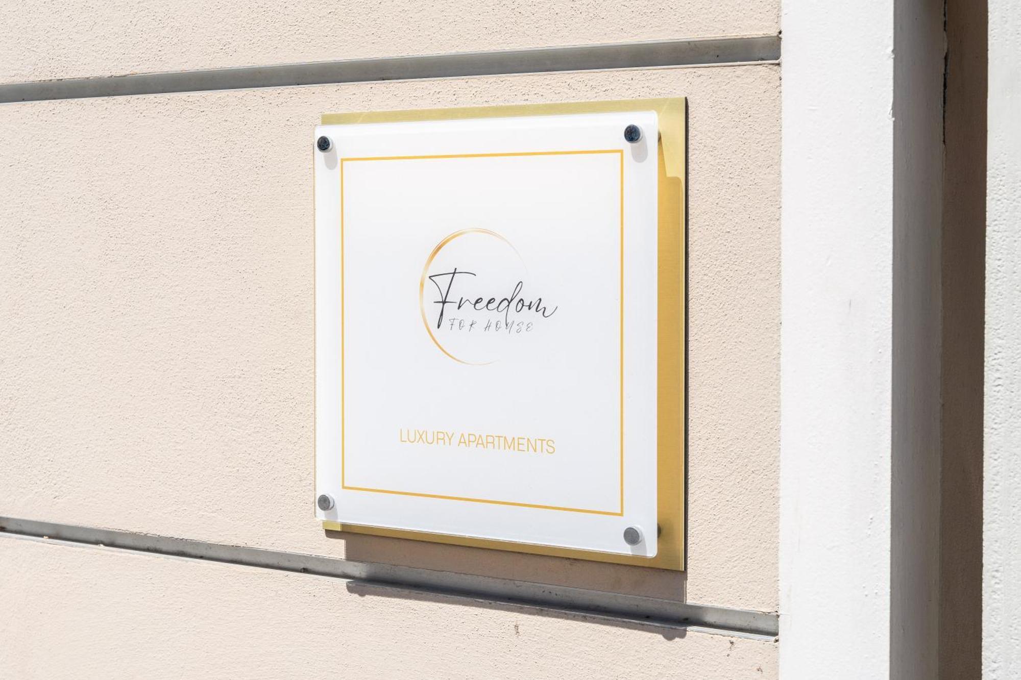 Appartamento Di Lusso In Centro - Freedom Gli Artisti Bolonha Exterior foto